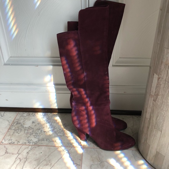 Suede burgundy suede knee length boots. - Picture 1 of 4